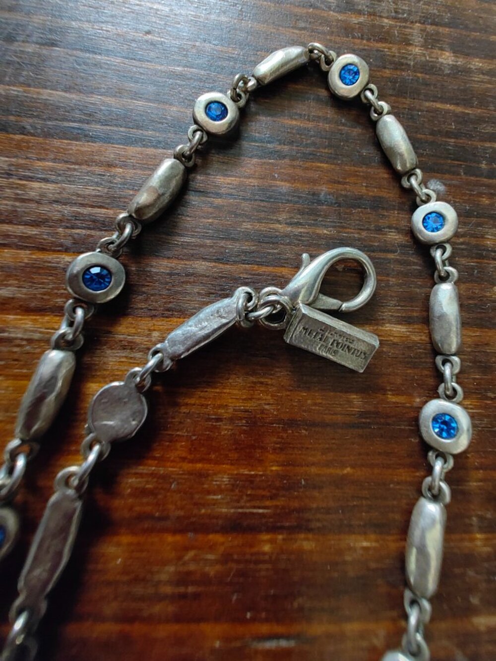Metal Pointus Paris Necklace